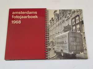 amsterdams fotojaarboek 1968 - foto's DOLF TOUSSAINT
