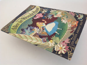 Walt Disney's Alice in Wonderland - Een gouden Margriet Boek - Eerste Druk