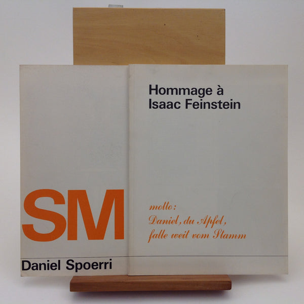 DANIEL SPOERRI.   Hommage a Isaac Feinstein